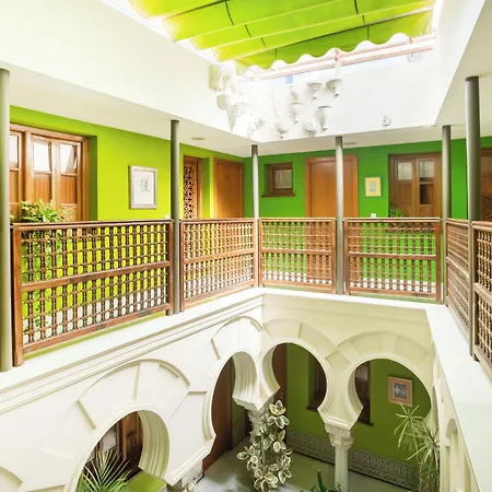 Safestay Mezquita Catedral