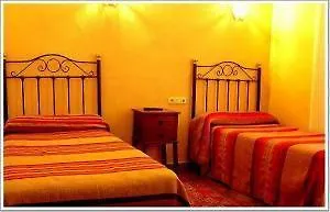 Konukevi Safestay Mezquita Catedral 2*